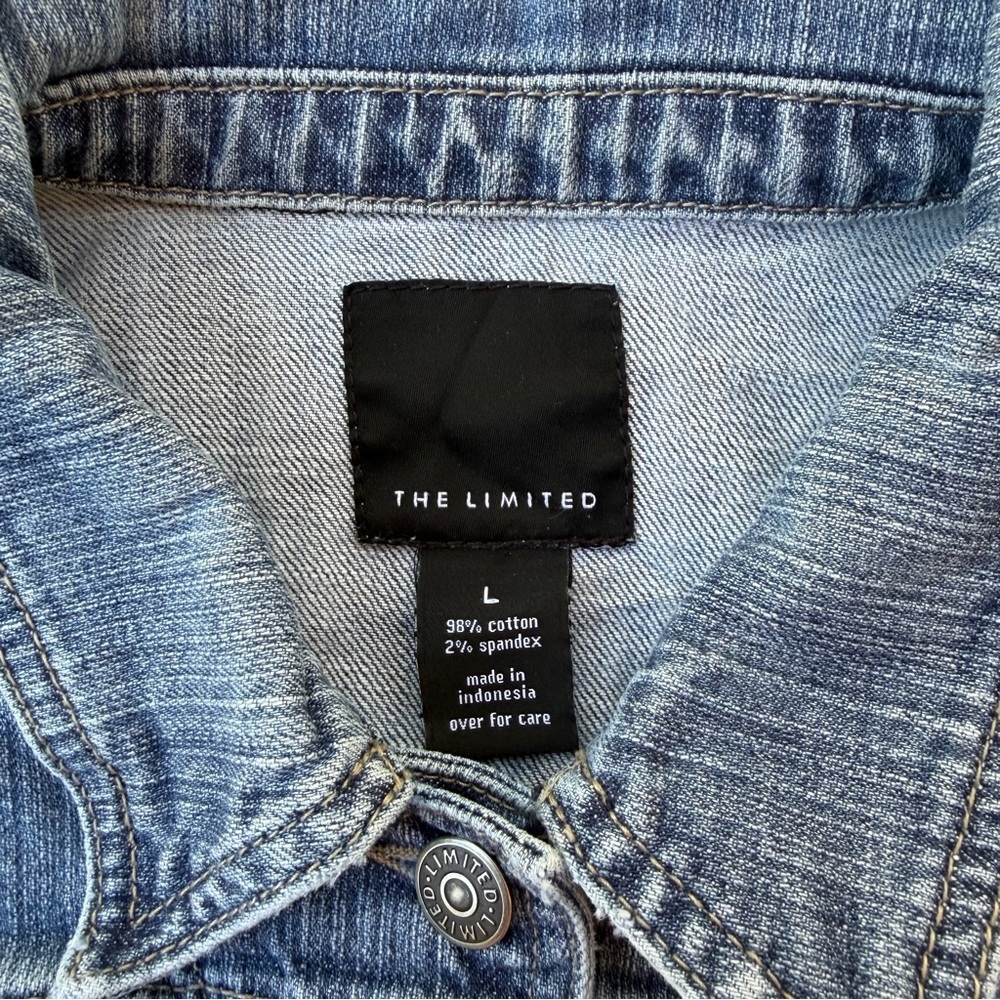 Woman’s The Limited Denim Jacket Size Large - Picture 4 of 7